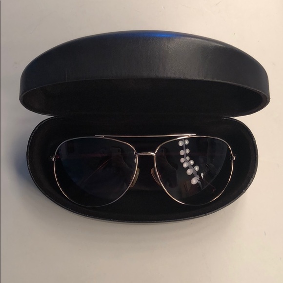 Michael Kors Accessories - NWOT Michael Kors sunglasses